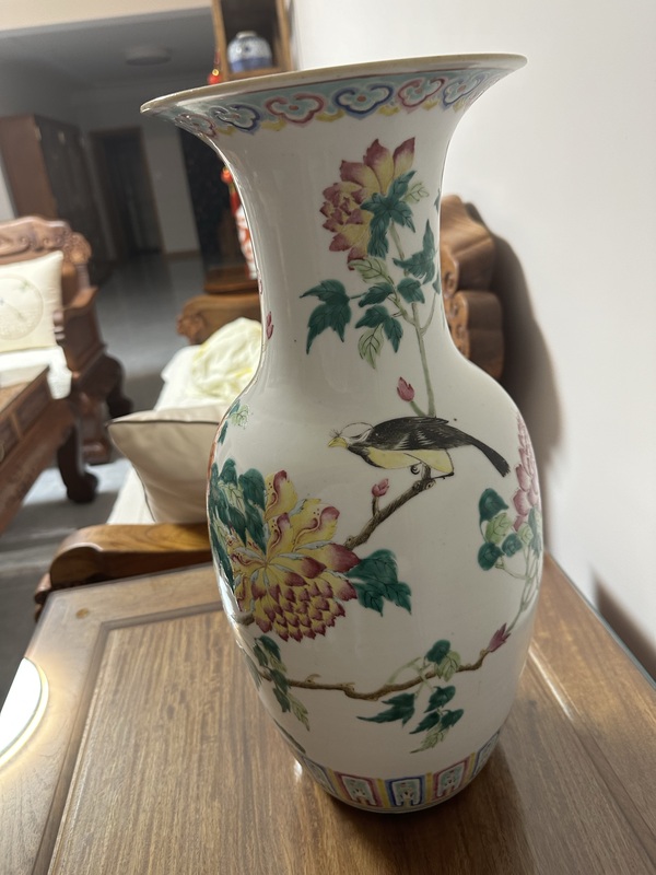 古玩陶瓷粉彩花鳥紋撇口瓶拍賣,當前價格11500元