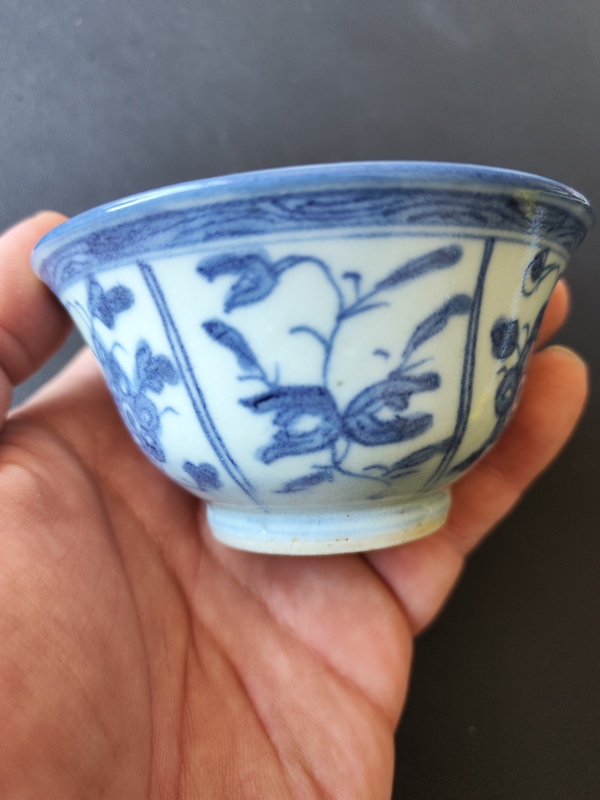 古玩陶瓷花卉紋青花杯拍賣,當前價格3200元