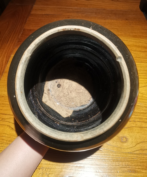 古玩陶瓷金元黑釉唇口大罐拍賣,當(dāng)前價(jià)格500元