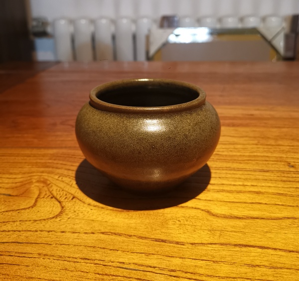 古玩陶瓷晚清民國(guó)茶葉末釉茶入（已保真）拍賣(mài)，當(dāng)前價(jià)格2100元