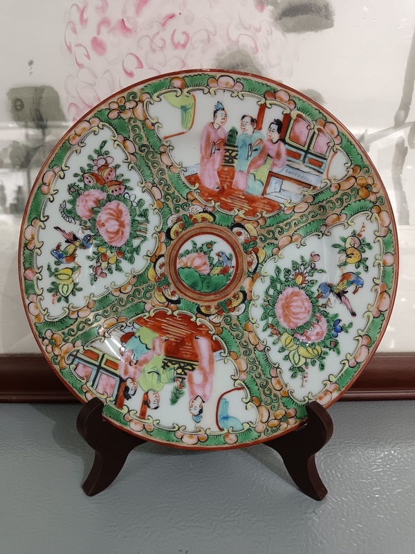 古玩陶瓷全美品晚清-民國(guó)廣彩西廂記人物盤拍賣,當(dāng)前價(jià)格650元