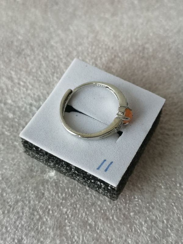 古玩玉器天然翡翠鑲嵌戒指拍賣,當前價格220元
