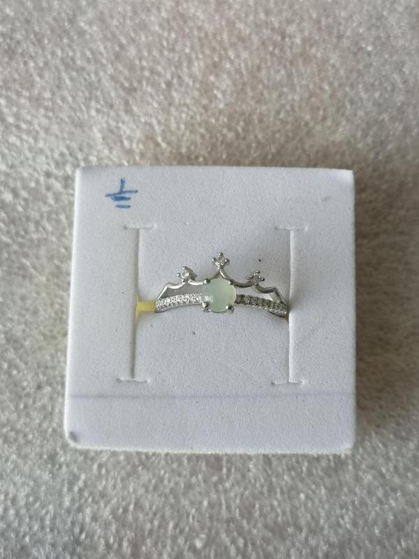 古玩玉器天然翡翠鑲嵌戒指拍賣,當(dāng)前價格128元