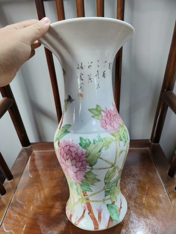 古玩陶瓷淺絳十老張子英親筆所做淺降彩富貴白頭問花觚拍賣,當前價格8000元