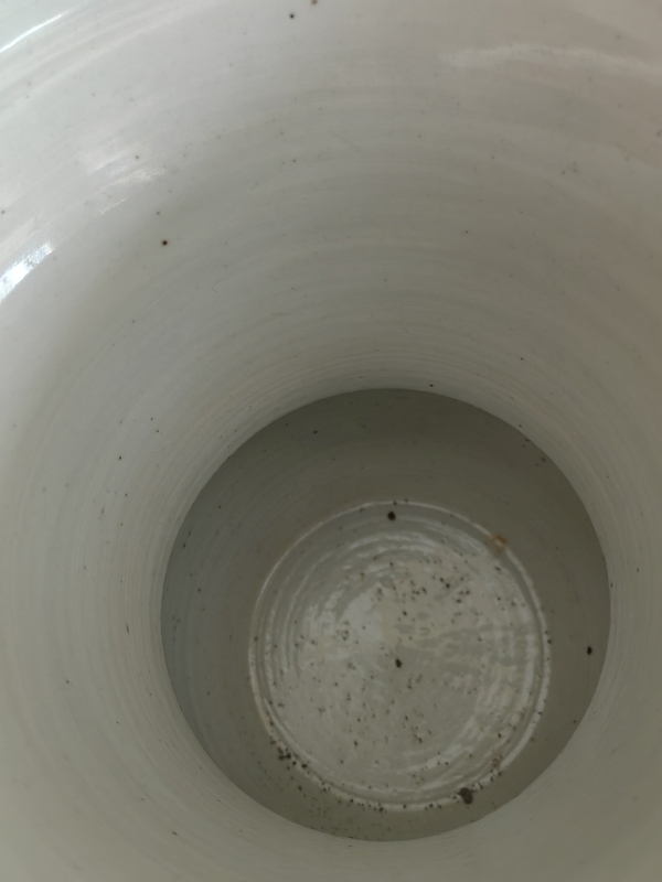 古玩陶瓷藍釉堆白花卉紋渣斗拍賣,當前價格16000元