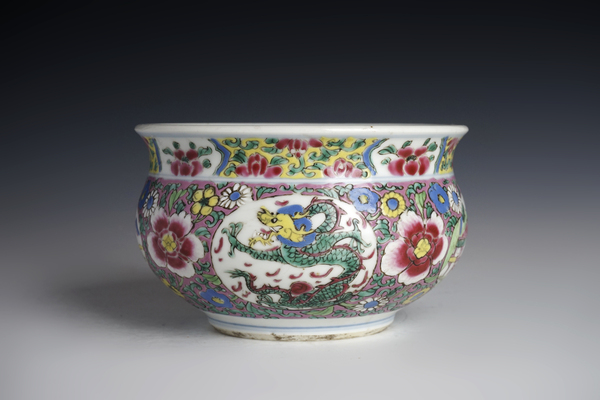 古玩陶瓷清雍正·粉彩山水龍紋香爐拍賣,當(dāng)前價(jià)格36800元