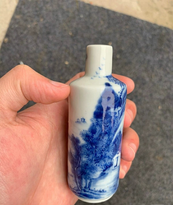 古玩陶瓷鼻煙壺拍賣,當前價格3500元
