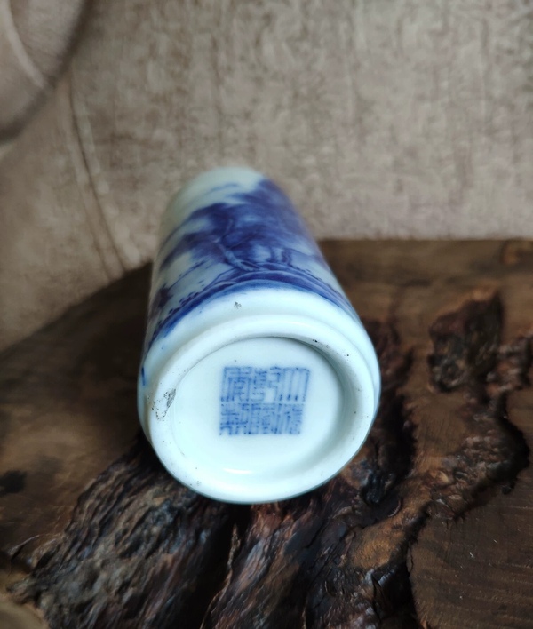 古玩陶瓷鼻煙壺拍賣,當前價格3500元