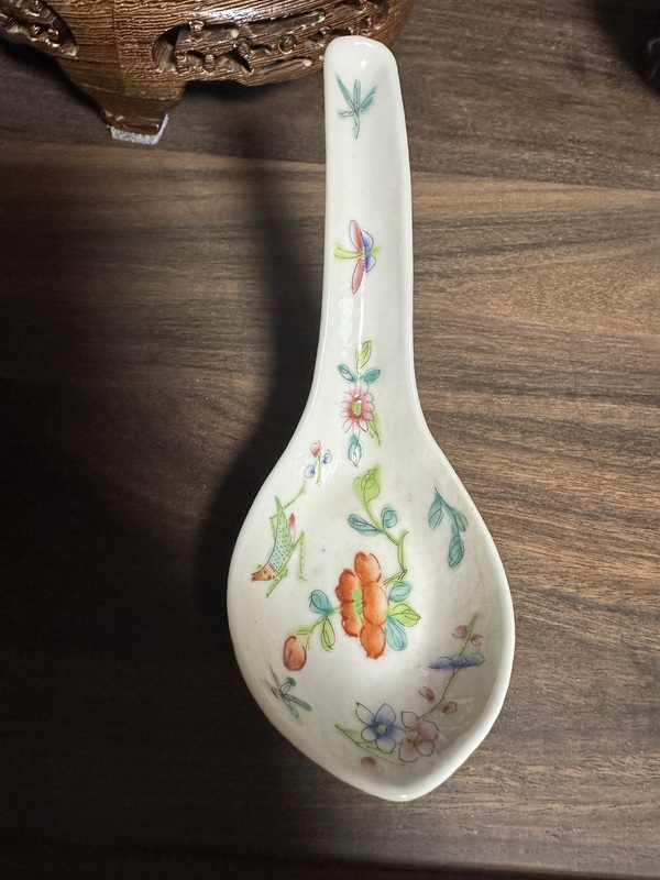 古玩陶瓷蝶紋粉彩湯勺拍賣,當(dāng)前價(jià)格600元