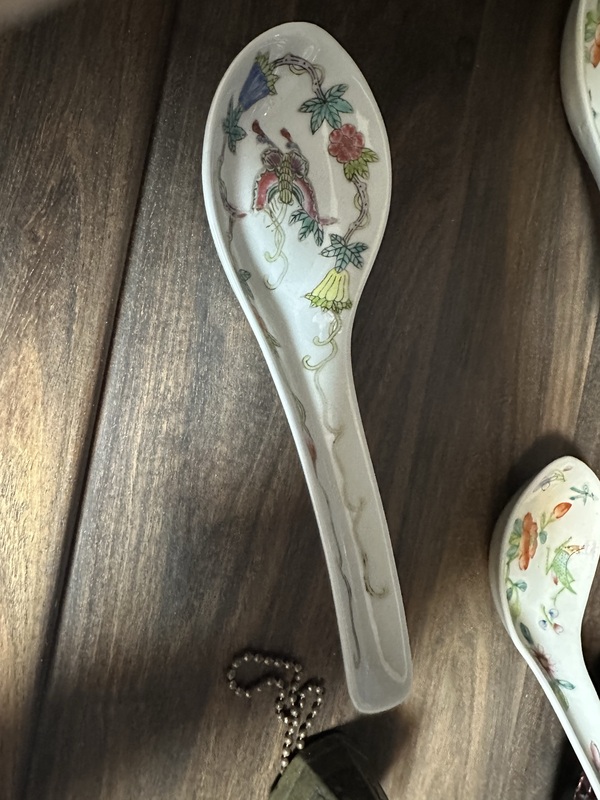 古玩陶瓷蝶紋粉彩湯勺拍賣,當(dāng)前價(jià)格600元