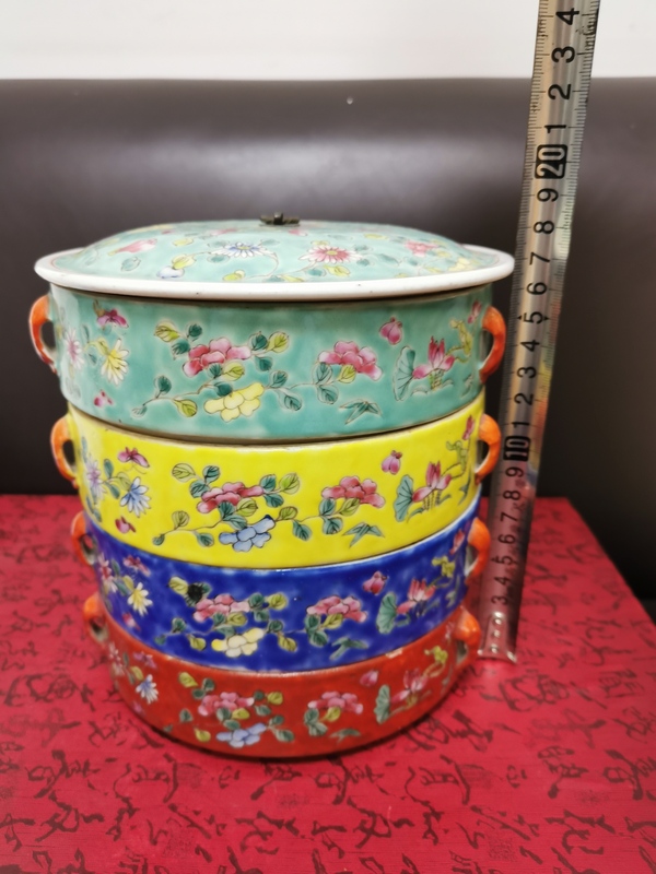 古玩陶瓷粉彩花卉紋食盒拍賣,當前價格5500元
