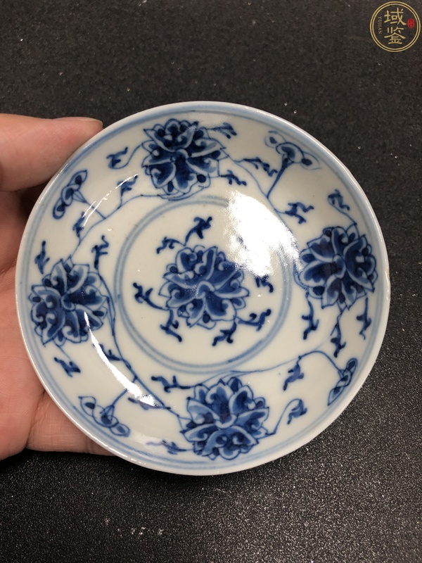 古玩陶瓷一對大清光緒年製官窯本朝款青花纏枝寶相蓮紋小盤拍賣,當前價格2980元