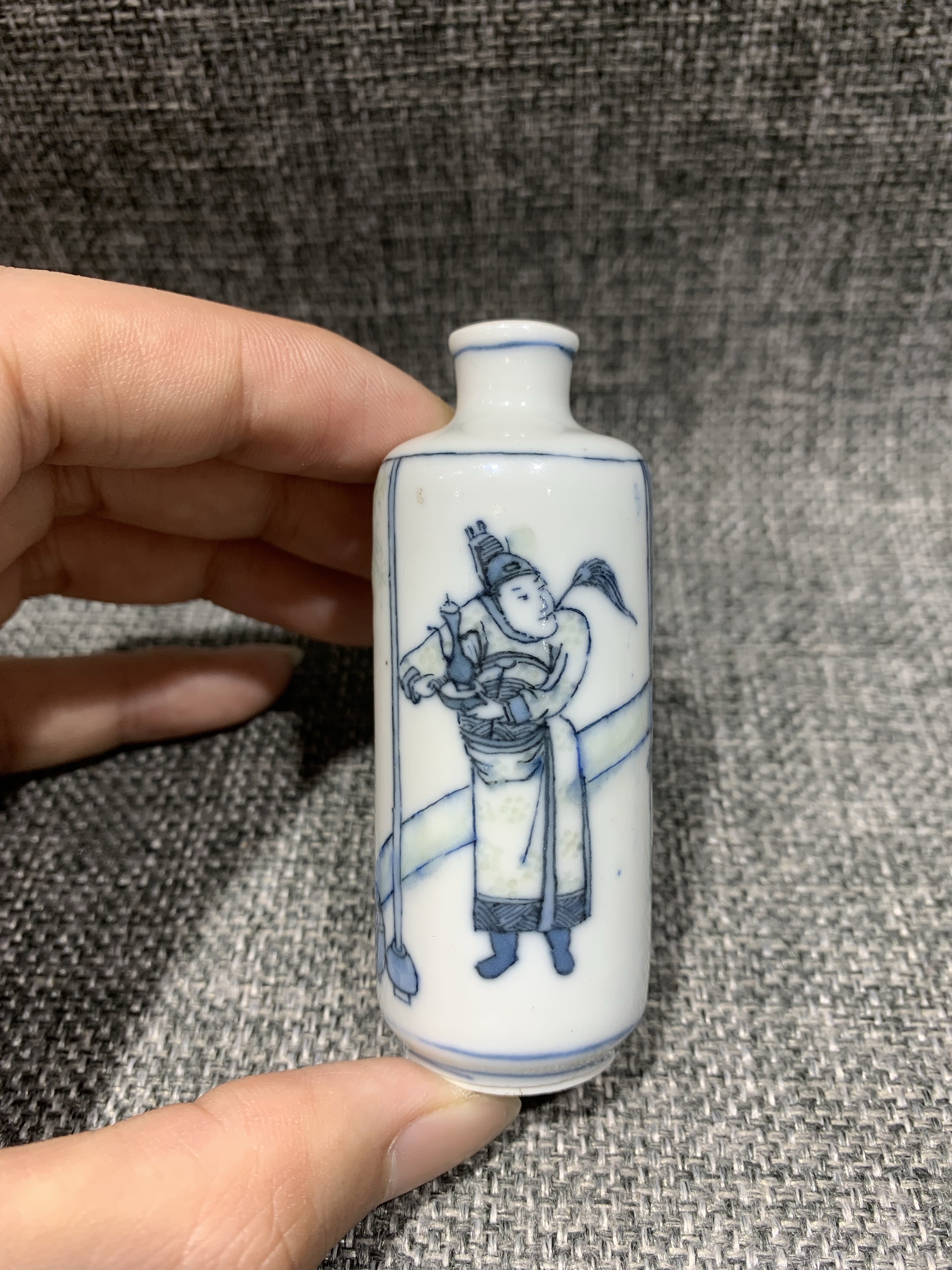 中国骨董 清中期 青花釉裏紅 人物 鼻煙壺 翡翠蓋 骨杓 工芸品
