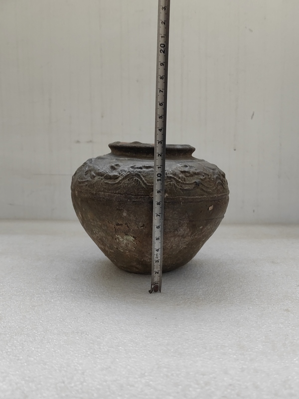 古玩陶瓷漢綠釉跑獸紋罐拍賣,當前價格850元