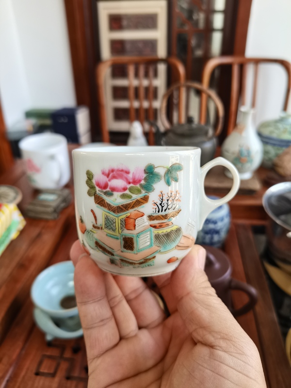 古玩陶瓷粉彩博古圖茶杯拍賣，當(dāng)前價格900元