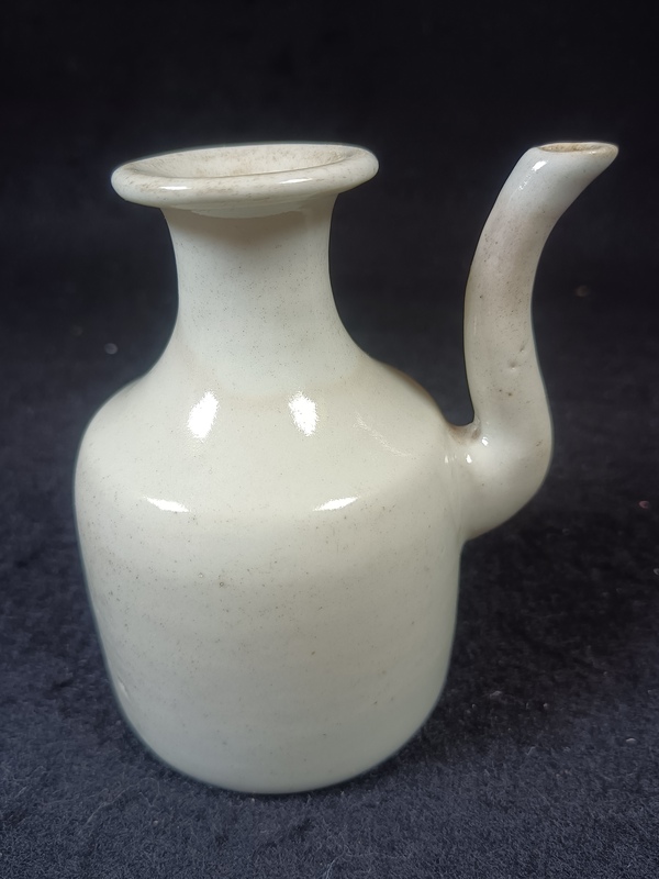 古玩陶瓷(全品)晚清白釉壺拍賣,當前價格150元