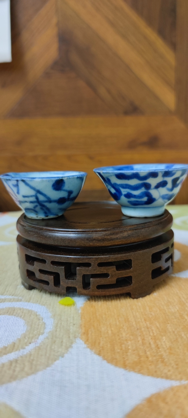 古玩陶瓷清中期.全品青花纏枝花卉杯2個388拍賣,當前價格388元