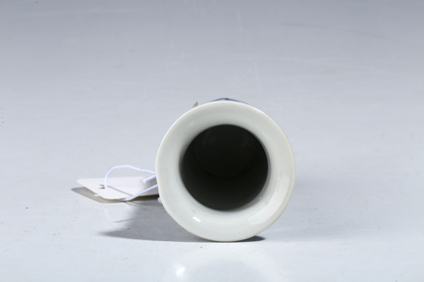 古玩陶瓷晚清·青花穿花龍紋小花觚拍賣,當(dāng)前價(jià)格2100元