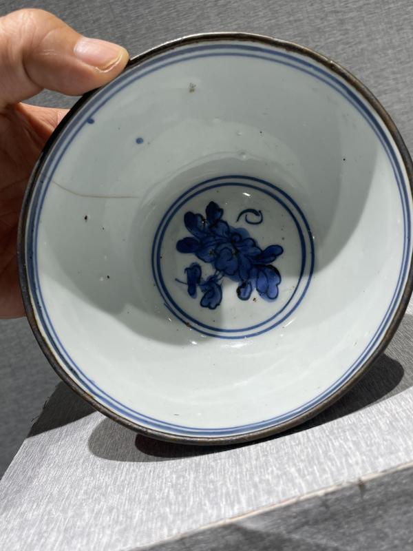 古玩陶瓷明(嘉萬)礬紅青花花卉紋茶碗拍賣,當前價格9888元