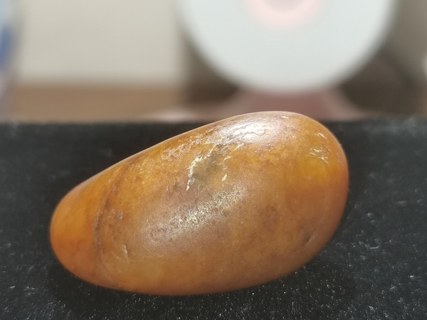 古玩玉器和田黃沁籽料原石拍賣,當前價格490元