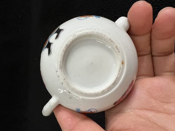 古玩陶瓷道光無雙譜粉彩執(zhí)壺拍賣,當前價格2800元