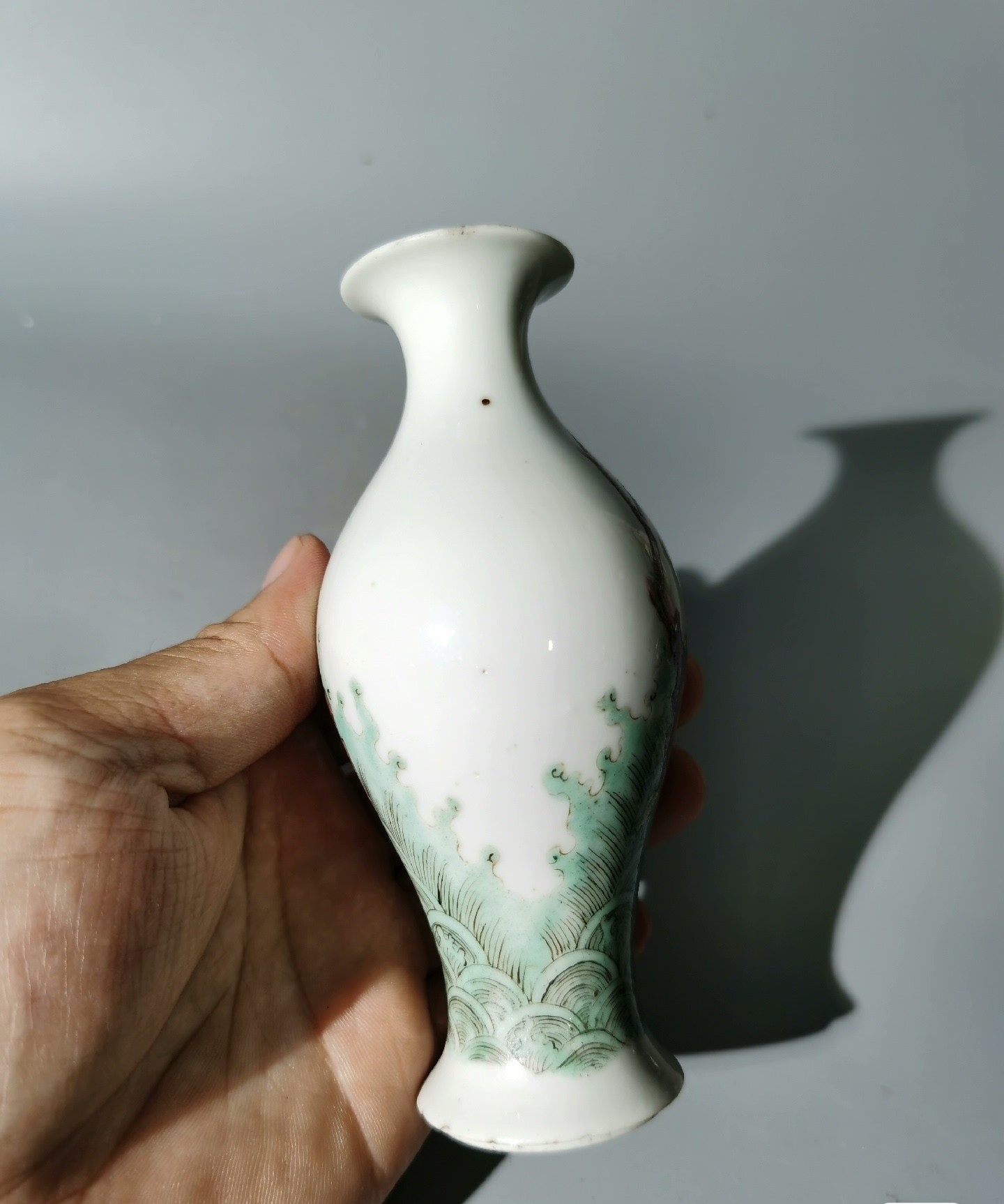 倉庫整理品】中国美術/粉彩/斗彩人物花卉文双龍耳瓶【
