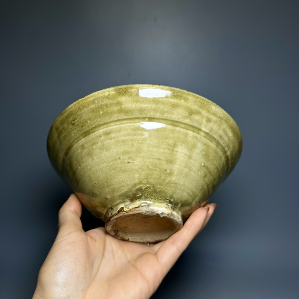 古玩陶瓷宋元?青釉折腰斗笠碗拍賣,當前價格3600元