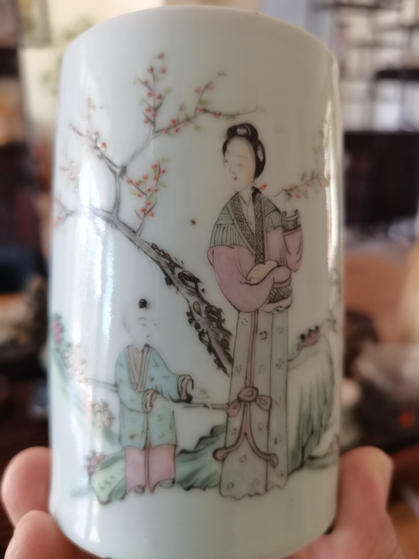 古玩陶瓷粉彩桃花美女詩文筆筒拍賣，當前價格2500元