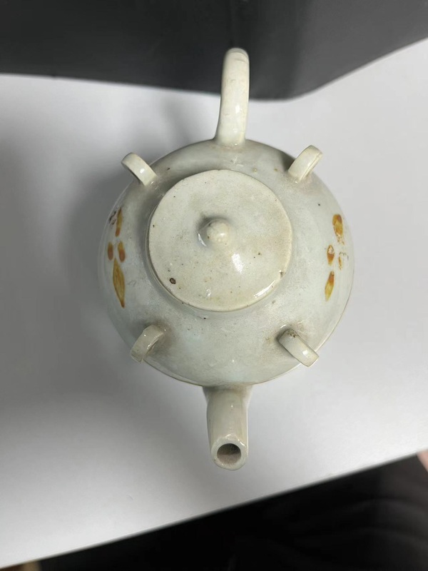 古玩陶瓷明末清初.青白釉黃彩壽字紋茶壺2800拍賣,當(dāng)前價(jià)格2800元