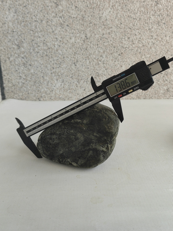 古玩玉器天然翡翠原石料拍賣,當前價格580元