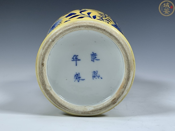 古玩陶瓷黃地青花趕珠雙龍紋雞腿瓶拍賣,當前價格8888元