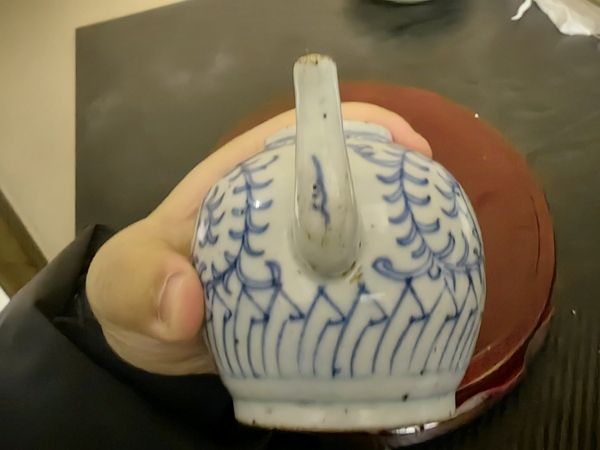 古玩陶瓷青花淡描花卉紋茶壺拍賣,當前價格500元