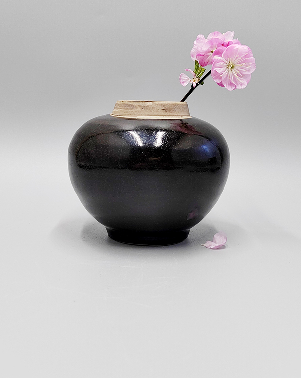 古玩陶瓷雅致的元明黑釉罐插花神器拍賣,當前價格800元