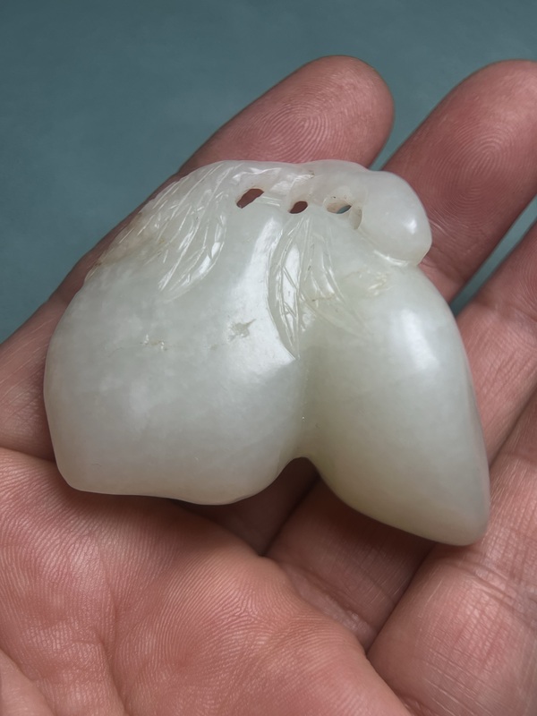 古玩玉器籽料白玉壽桃拍賣(mài),當(dāng)前價(jià)格13800元