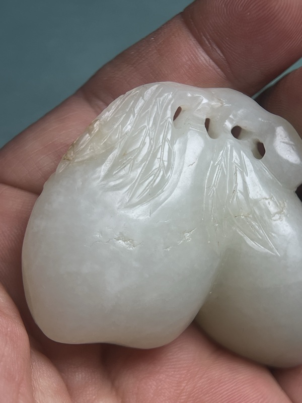 古玩玉器籽料白玉壽桃拍賣(mài),當(dāng)前價(jià)格13800元