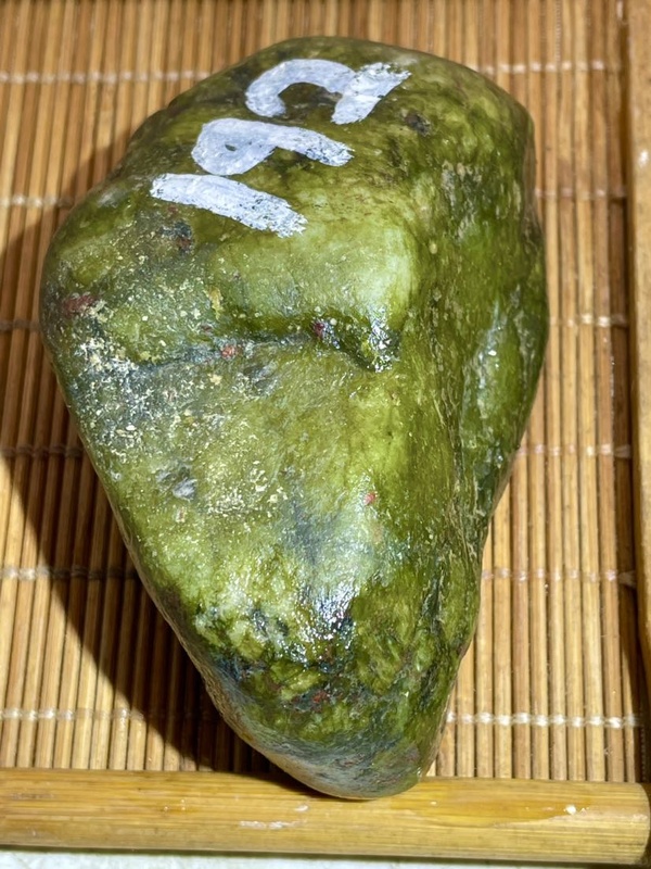 古玩玉器緬甸天然翡翠原石料拍賣，當前價格188元