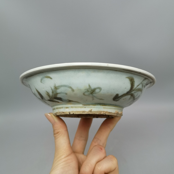 古玩陶瓷明代中期三多花卉紋紋青花盤拍賣,當前價格9800元
