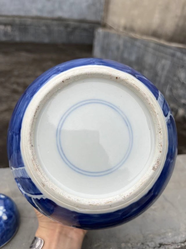 古玩陶瓷晚清青花冰梅圖蓋罐拍賣,當(dāng)前價(jià)格2888元