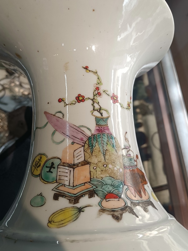 古玩陶瓷粉彩博古圖詩文撇口瓶拍賣,當前價格2600元