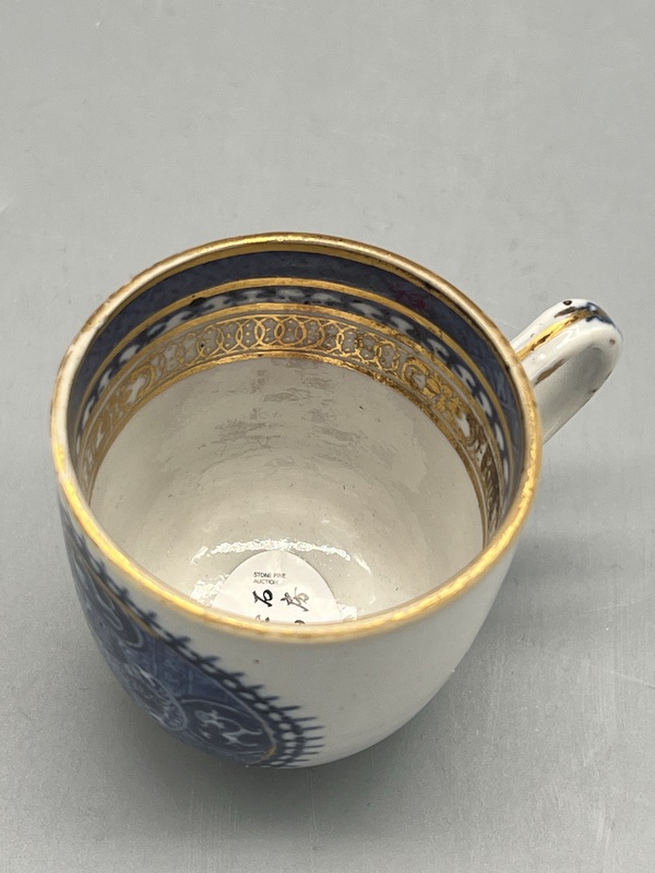古玩陶瓷清雍正乾隆青花徽章瓷把杯拍賣,當前價格990元