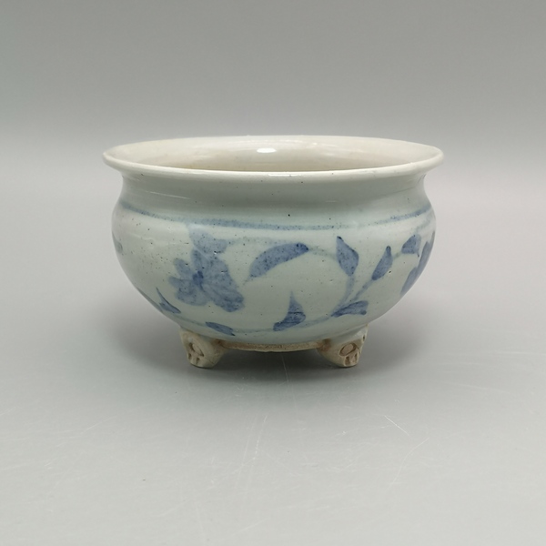 古玩陶瓷明代.花卉紋青花爐拍賣,當前價格1980元