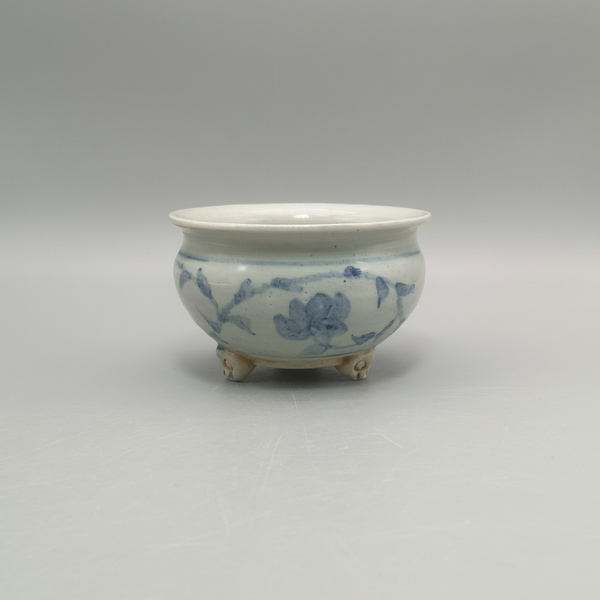 古玩陶瓷明代.花卉紋青花爐拍賣,當前價格1980元