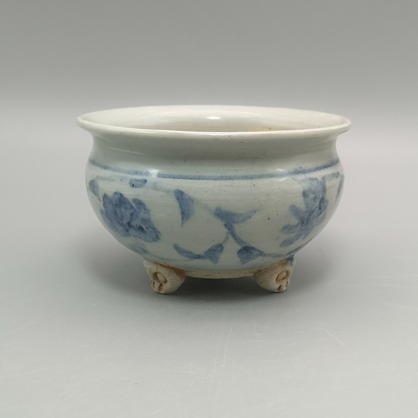 古玩陶瓷明代.花卉紋青花爐拍賣,當前價格1980元