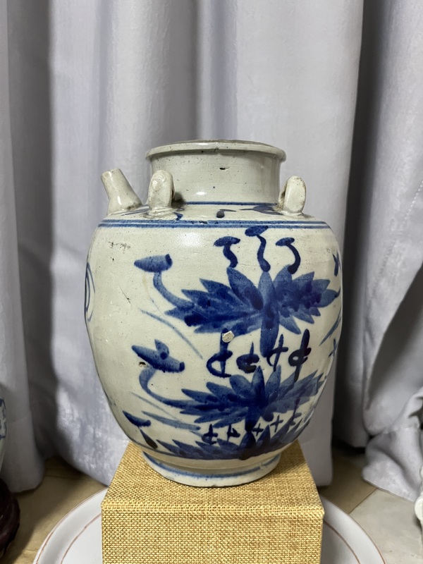 古玩陶瓷清中期花卉紋青花四系壺拍賣,當前價格1200元