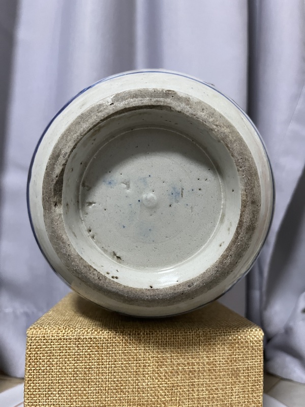 古玩陶瓷清中期花卉紋青花四系壺拍賣,當前價格1200元