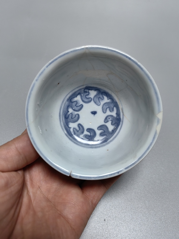 古玩陶瓷明晚期-嬰戲紋青花小碗拍賣,當(dāng)前價(jià)格288元
