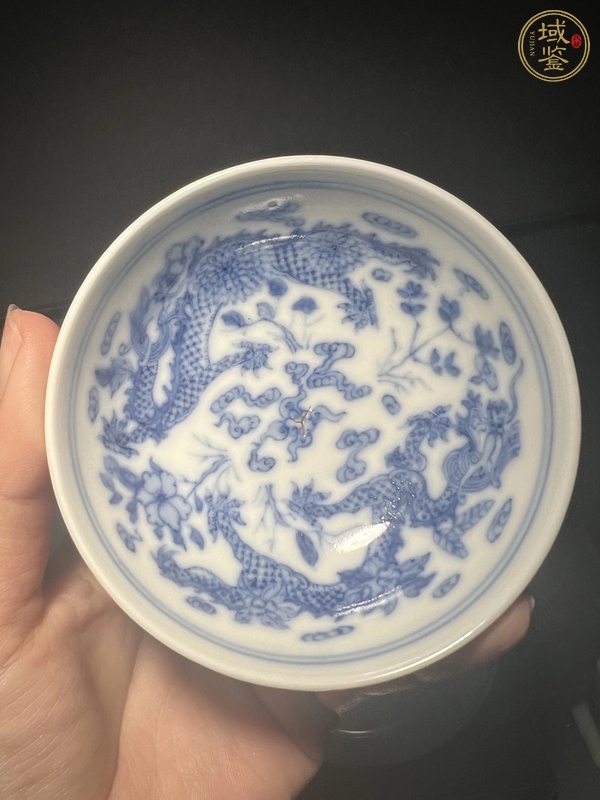 古玩陶瓷龍紋青花高足盤真品鑒賞圖