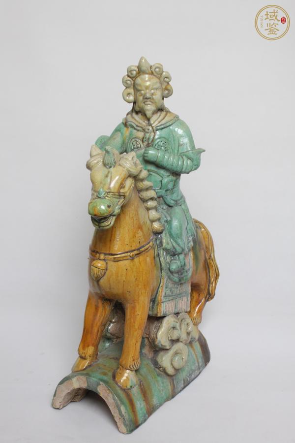 古玩陶瓷明末清初·三彩琉璃騎馬人物瓦當(dāng)真品鑒賞圖