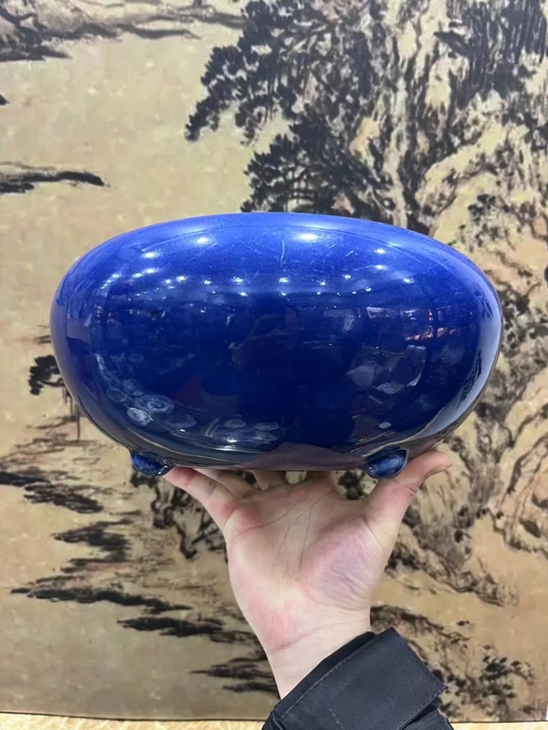 古玩陶瓷霽藍釉香爐拍賣,當前價格9800元