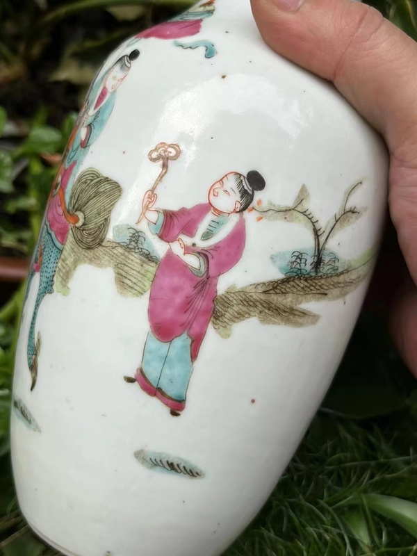 古玩陶瓷粉彩麒麟送子圖撇口瓶拍賣,當前價格6500元